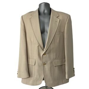 Lightweight Light Khaki Two Button Front Sports Coat / Jacket, Size 42R